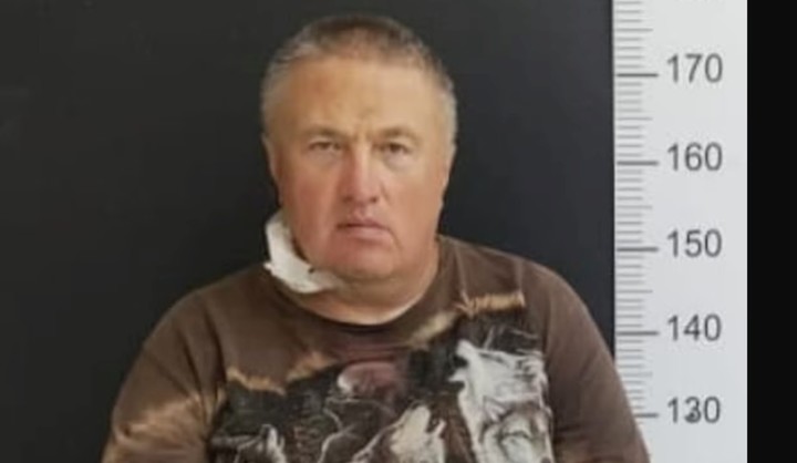 Rudnev dice que lo persiguen por ser "un pensador crítico y disidente". 