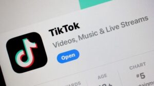 La Unión Europea acorrala a TikTok por desproteger a los menores y amenaza con una multa histórica